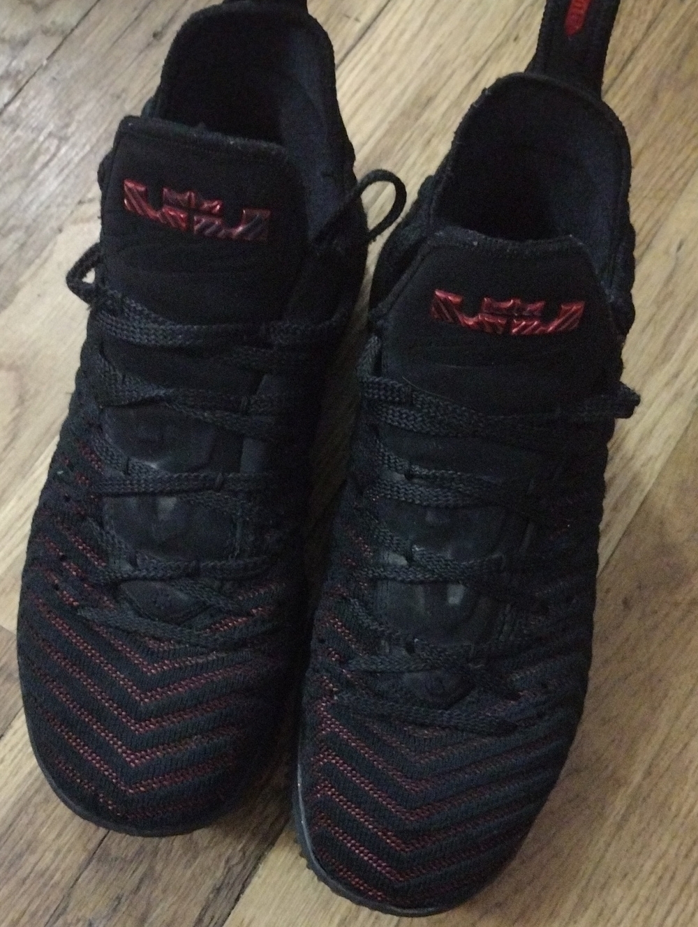 💯🔥Nike LeBron 16 'Fresh Bred'black w/ Red